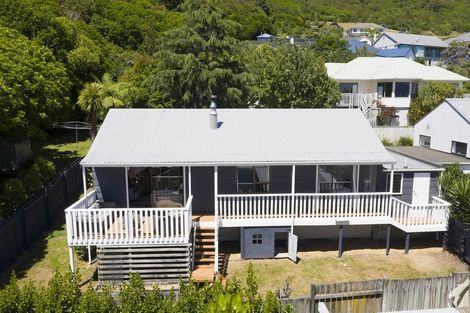 Photo of property in 5 Amokura Street, Waikanae, 5036