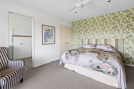 Photo of property in 31 Matheson Crescent, Albert Town, Wanaka, 9305