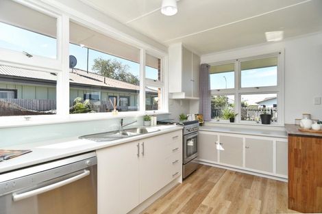 Photo of property in 69 Bush Street, Rangiora, 7400