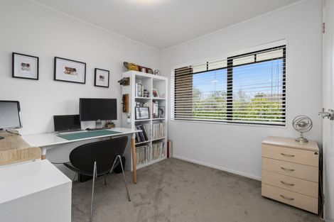 Photo of property in 9 Mark Williams Place, Clevedon, Papakura, 2582