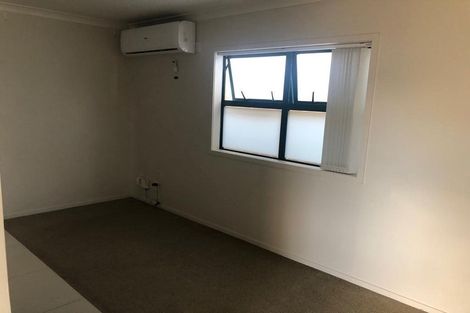 Photo of property in 3 Riverina Avenue, Pakuranga, Auckland, 2010