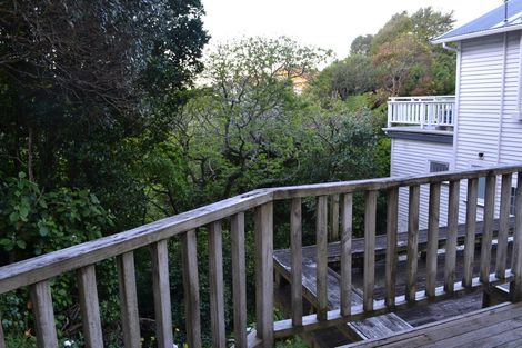 Photo of property in 37 Raroa Road, Kelburn, Wellington, 6012