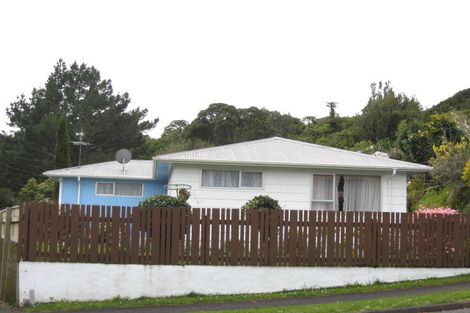 Photo of property in 8 Kendal Place, Merrilands, New Plymouth, 4312