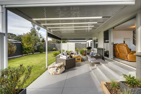 Photo of property in 9 Lowther Place, Taradale, Napier, 4112