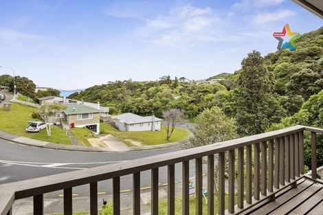Photo of property in 95 Dowse Drive, Maungaraki, Lower Hutt, 5010