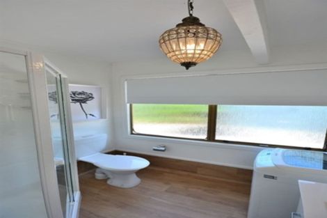 Photo of property in 1 Island View Terrace, Waikanae Beach, Waikanae, 5036