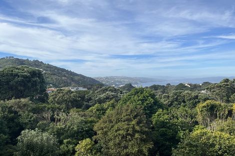 Photo of property in 127 Upland Road, Kelburn, Wellington, 6012