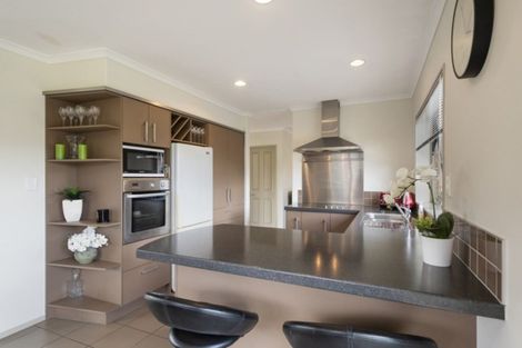 Photo of property in 10 Emmerdale Place, Ohauiti, Tauranga, 3112