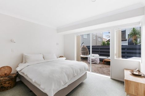 Photo of property in 23a Sunbrae Grove, Mount Maunganui, 3116