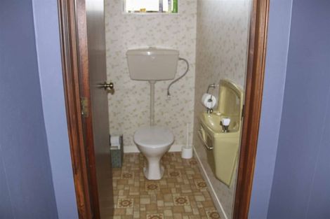 Photo of property in 5 Papatotara Road, Tuatapere, 9620