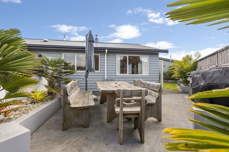 Photo of property in 10 Bandon Grove, Bell Block, New Plymouth, 4312