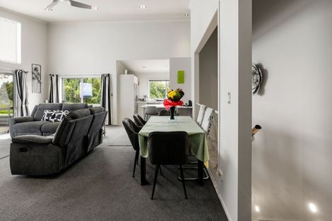 Photo of property in 25b Walsh Street, Forest Lake, Hamilton, 3200