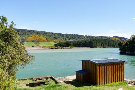 Photo of property in 10 Crescent Street, Purakaunui, Port Chalmers, 9081