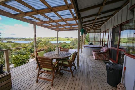 Photo of property in 221 Pahi Road, Pahi, Paparoa, 0571