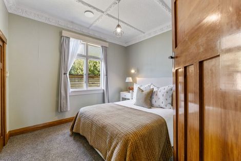 Photo of property in 164 Mangorei Road, Merrilands, New Plymouth, 4312