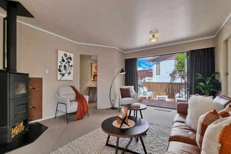 Photo of property in 4 Thackeray Place, Owhata, Rotorua, 3010