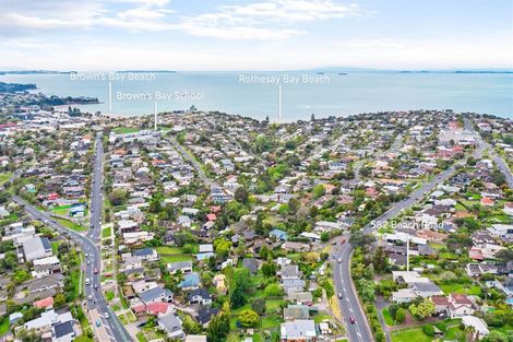 Photo of property in 582 Beach Road, Rothesay Bay, Auckland, 0630