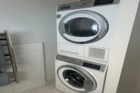 Photo of property in 3/62 Kitchener Road, Milford, Auckland, 0620