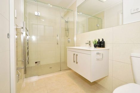 Photo of property in 8 Berkley Avenue, Hillcrest, Hamilton, 3216