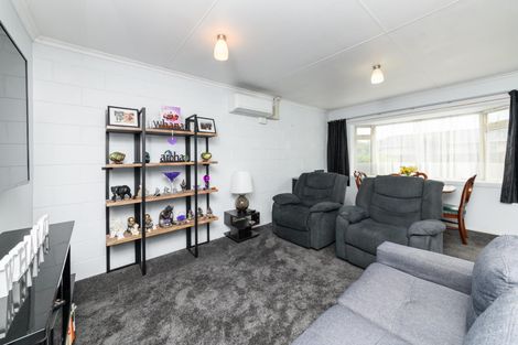 Photo of property in 2/299 Ruahine Street, Terrace End, Palmerston North, 4410
