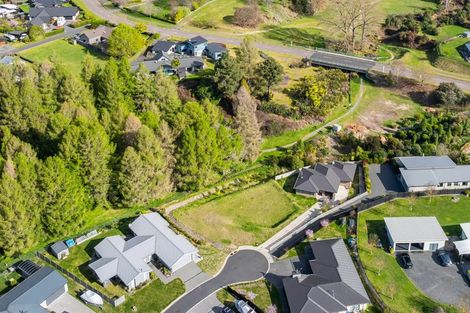 Photo of property in 13 Larches Lane, Kinloch, 3377