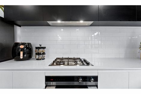 Photo of property in 5 Libertia Lane, Orewa, 0931