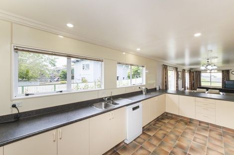 Photo of property in 53 Long Melford Road, Awapuni, Palmerston North, 4412