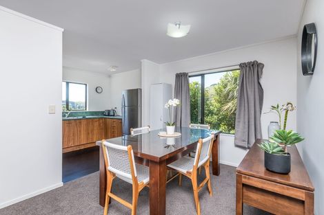 Photo of property in 4 Tobago Crescent, Grenada North, Wellington, 5028