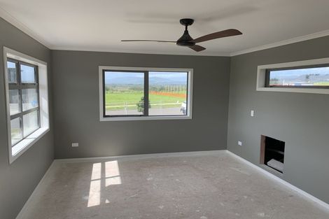 Photo of property in 4 Edenmore Terrace, Fitzherbert, Palmerston North, 4410