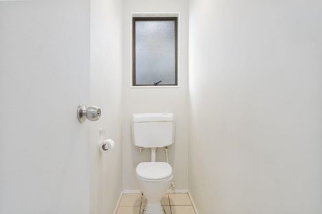 Photo of property in 12 Halloran Place, Massey, Auckland, 0614