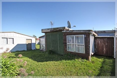 Photo of property in 6a Te Awa Street, Foxton Beach, Foxton, 4815