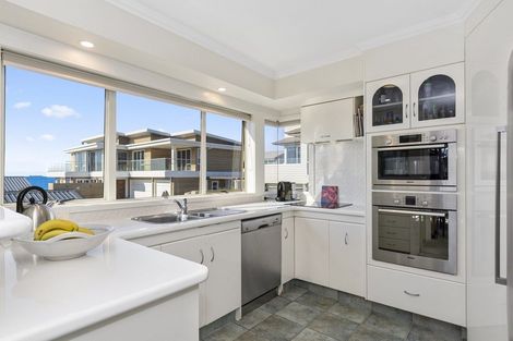 Photo of property in 11b Oceanbeach Road, Mount Maunganui, 3116