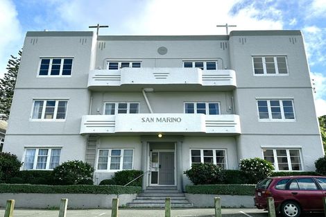 Photo of property in San Marino Apartments, 4/4 Oak Park Avenue, Te Aro, Wellington, 6011