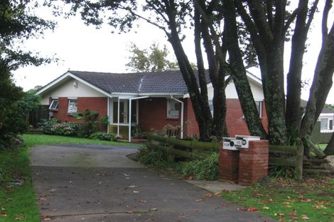 Photo of property in 2/10b Suzetta Place, Sunnyhills, Auckland, 2010