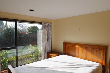 Photo of property in 22 Apsley Drive, Russley, Christchurch, 8042