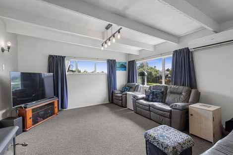 Photo of property in 16 Mount Avenue, Te Aroha, 3320