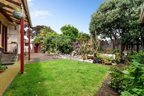 Photo of property in 23 Jasmine Avenue, Dinsdale, Hamilton, 3204