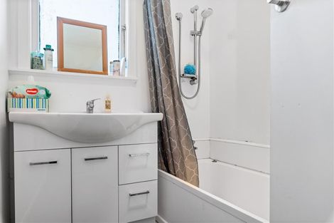 Photo of property in 12a Reeve Road, Owhata, Rotorua, 3010