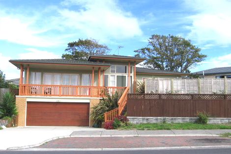 Photo of property in 12 Highfields Terrace, Henderson, Auckland, 0612