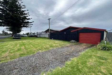 Photo of property in 6 Battiscombe Terrace, Waitara, 4320