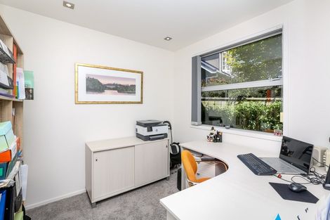 Photo of property in 14 Nursery Place, Westown, New Plymouth, 4310