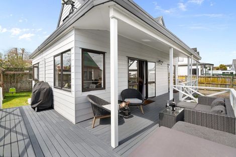 Photo of property in 80b Aviemore Drive, Highland Park, Auckland, 2010