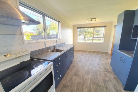 Photo of property in 24 Motuoapa Place, Kelvin Grove, Palmerston North, 4414