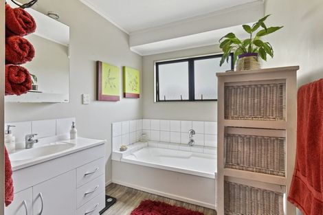 Photo of property in 53a Prospect Terrace, Pukekohe, 2120