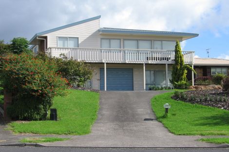 Photo of property in 8 Central Park Drive, Te Atatu South, Auckland, 0610