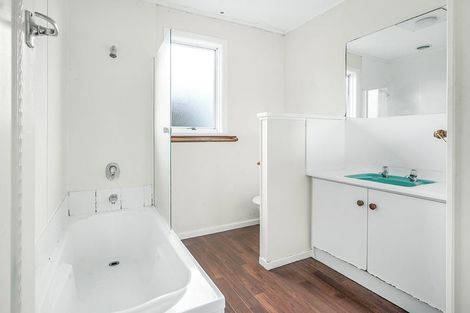 Photo of property in 21 Acacia Crescent, Glenview, Hamilton, 3206