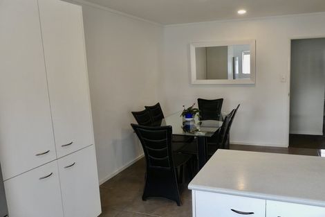 Photo of property in 7 Meynell Court, Glen Eden, Auckland, 0602