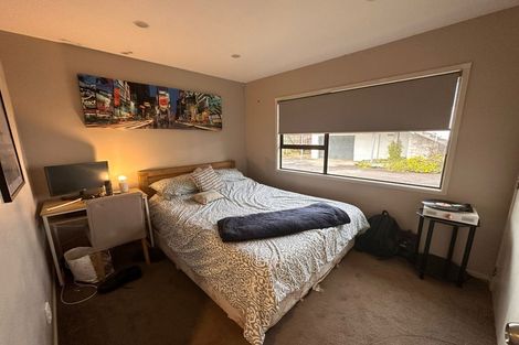 Photo of property in 9 Gwenand Place, Botany Downs, Auckland, 2010