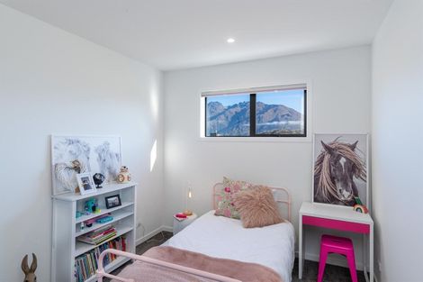 Photo of property in 8 Brett Lane, Jacks Point, Queenstown, 9371