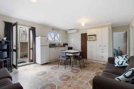 Photo of property in 207 Seaforth Road, Waihi Beach, 3611